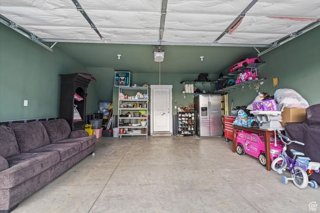 Garage | Image 23