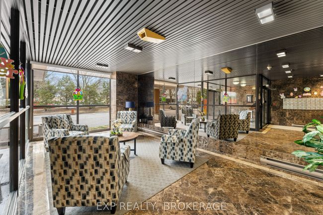 401 - 257 Bath Rd, Condo with 2 bedrooms, 2 bathrooms and 1 parking in Kingston ON | Image 4
