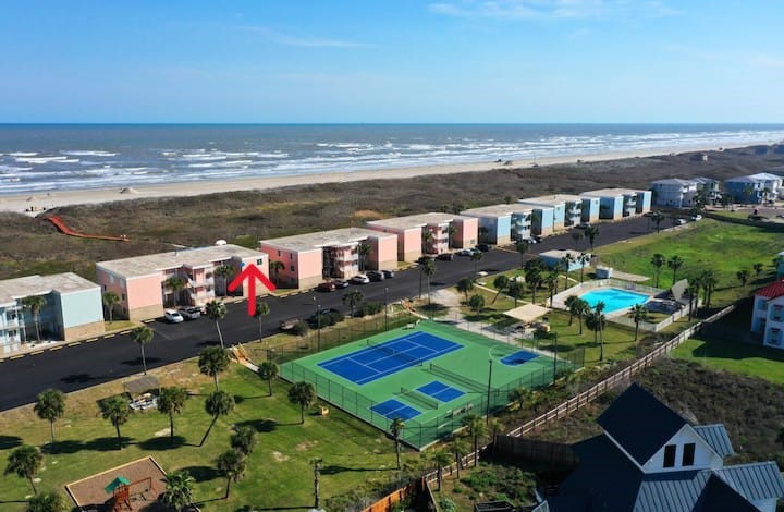Island Retreat Rd, Port Aransas, TX 78373