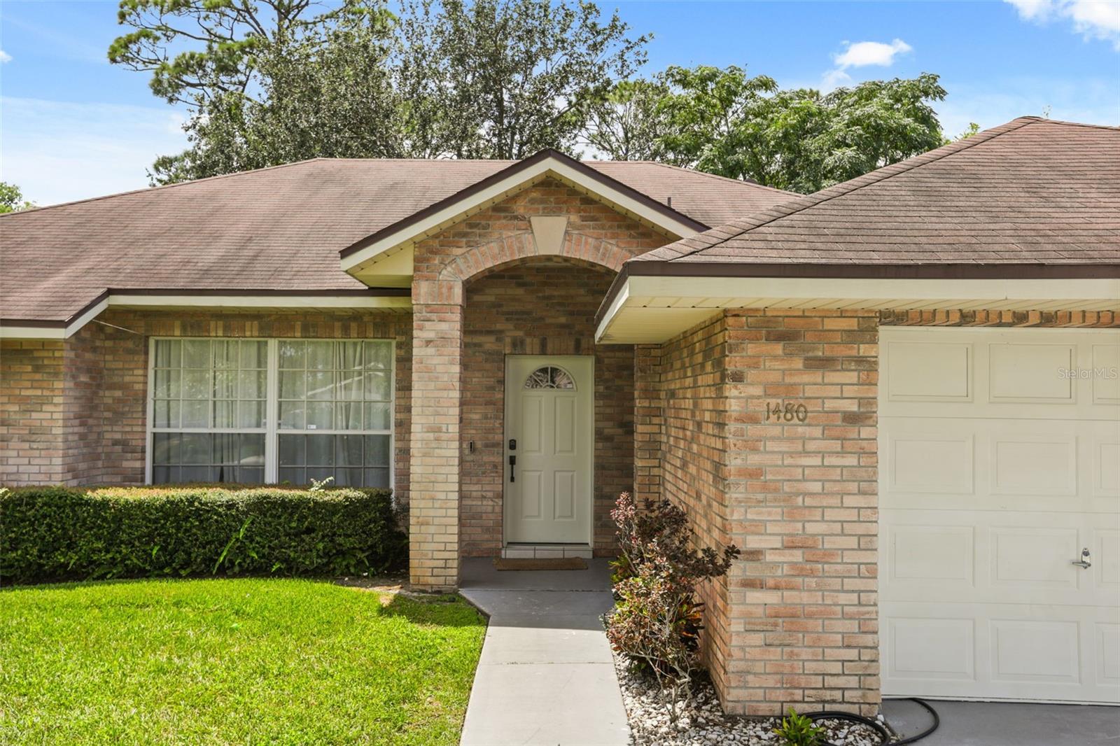 Residential in DELTONA 5