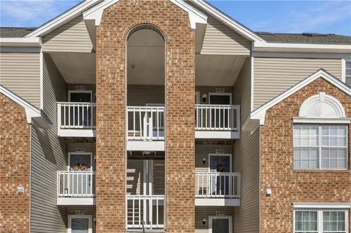 4221 Laurel Green Cir, Virginia Beach, VA, 23456-6387 | Card Image