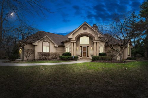 33084 Lake Forest Court, Milton Township, MI, 49120 | Card Image