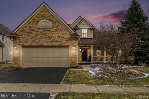 855 Island Lake Dr, Oxford, MI, 48371-3721 | Card Image