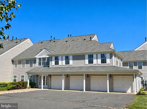914 Eagles Chase Dr, LAWRENCEVILLE, NJ, 08648-2545 | Card Image