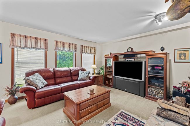 210 Thompson Rd, House other with 3 bedrooms, 2 bathrooms and 6 parking in Keene ON | Image 32