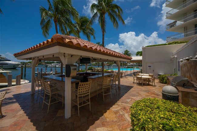 APT-404 - 1 Las Olas Cir, Condo with 2 bedrooms, 2 bathrooms and null parking in Fort Lauderdale FL | Image 33