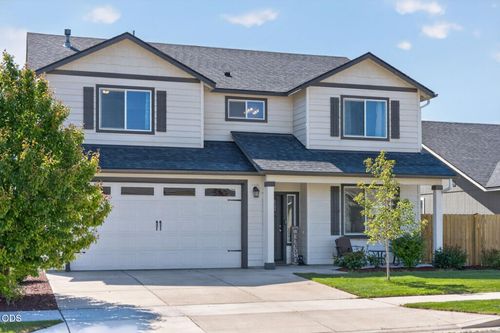 3461 Nw 9th St, Redmond, OR, 97756-3305 | Card Image