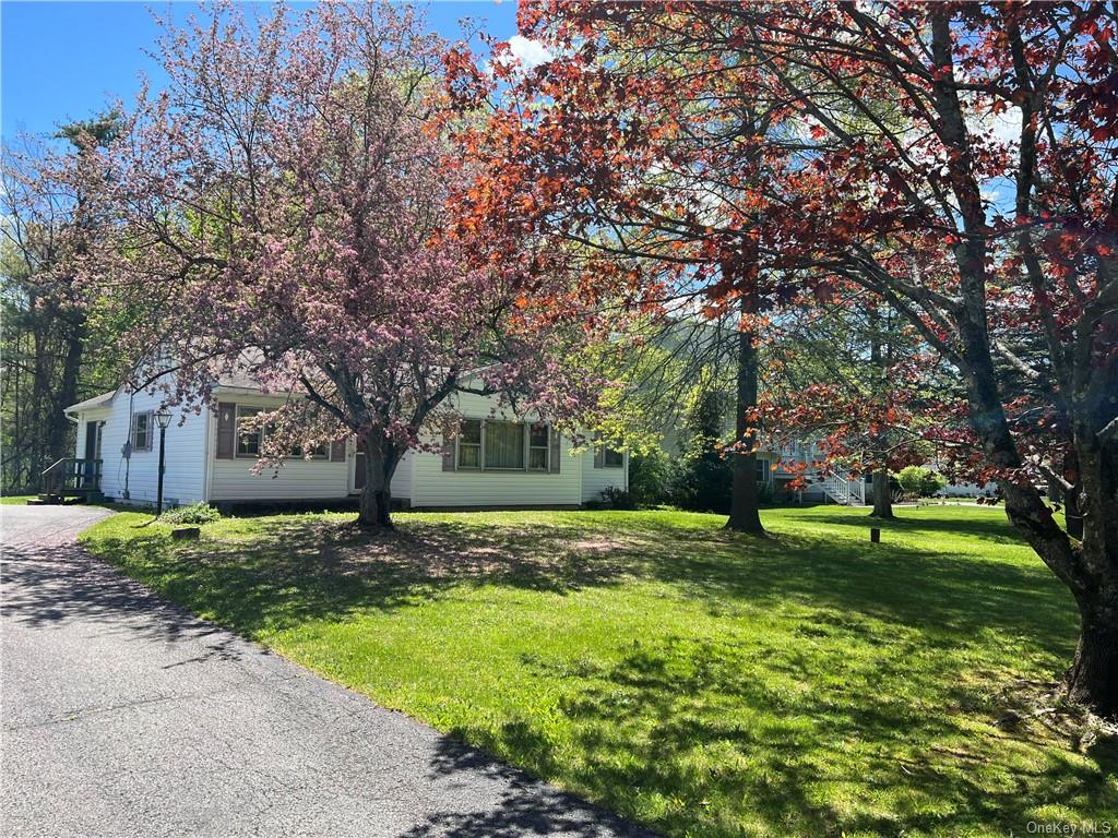 Sunset Blvd, Hopewell Junction, NY 12533