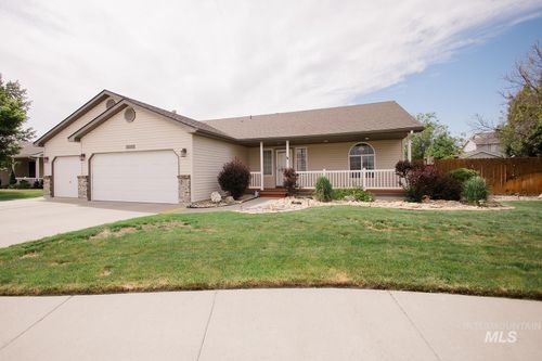 1321 Nw Pintail St, Mountain Home, ID, 83647-2474 | Card Image