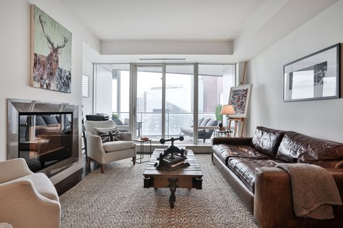4707-180 University Ave, Toronto, ON, M5H0A2 | Card Image