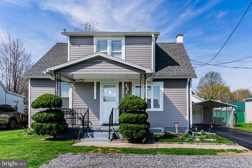 208 Airport Rd, SELINSGROVE, PA, 17870-9335 | Card Image