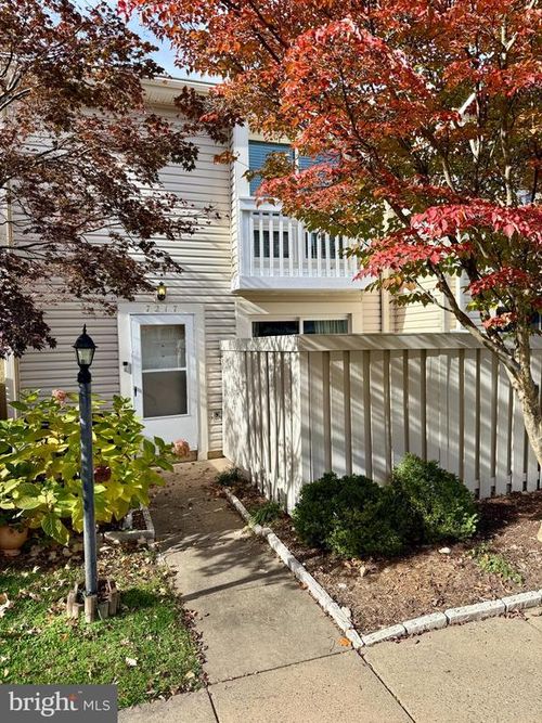 21a-7217 Jillspring Ct, SPRINGFIELD, VA, 22152-3650 | Card Image