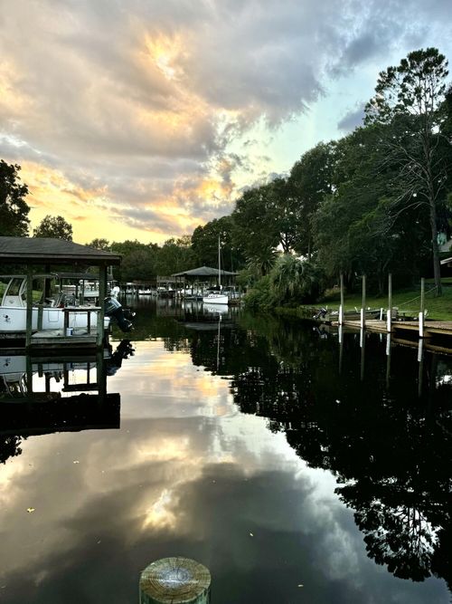 2439 Duncan Dr, Niceville, FL, 32578-2915 | Card Image