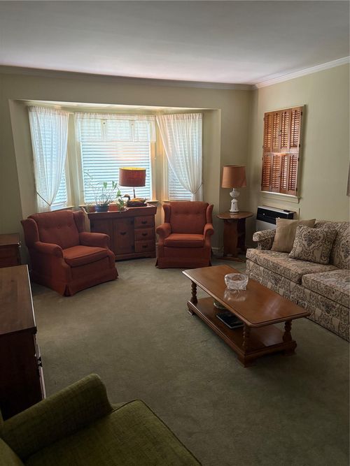 38 Surrey Rd, New Hyde Park, NY, 11040-2036 | Card Image