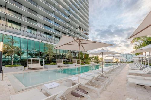 1811-580 72nd St, Miami Beach, FL, 33141-3096 | Card Image