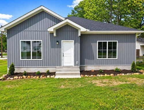716 W Trickey Ln, Jacksonville, AR, 72076-5528 | Card Image