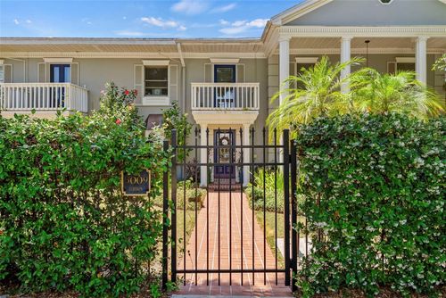 5009 S Elberon St, Tampa, FL, 33611-3827 | Card Image