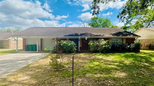 1607 Hartt St, Baytown, TX, 77520-3615 | Card Image