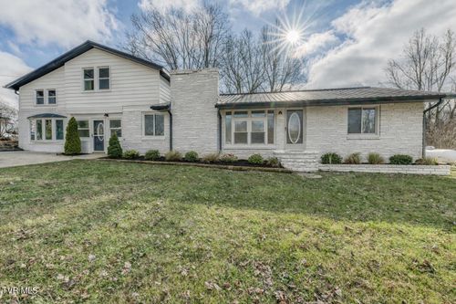 2230 Dave Buck Rd, Johnson City, TN, 37601-7103 | Card Image