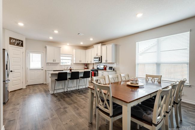525 Amber Crk, House other with 3 bedrooms, 2 bathrooms and null parking in Cibolo TX | Image 10