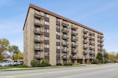 504 - 850 Des Plaines Avenue, Condo with 1 bedrooms, 1 bathrooms and 1 parking in Forest Park IL | Image 1