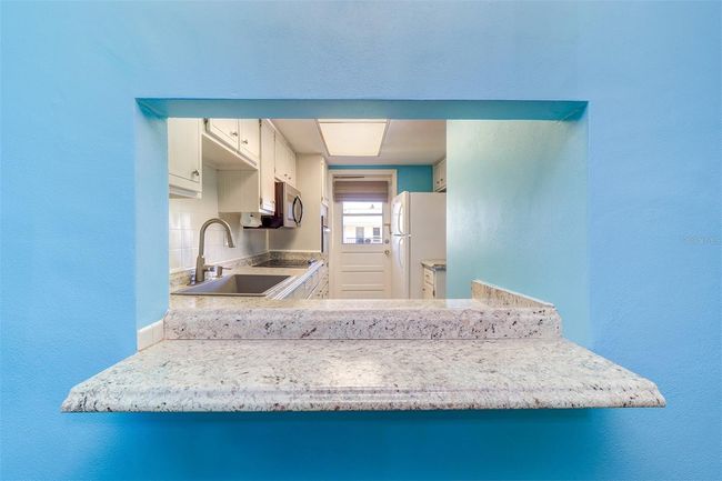 APT-205 - 200 Glennes Ln, Condo with 2 bedrooms, 1 bathrooms and null parking in DUNEDIN FL | Image 10