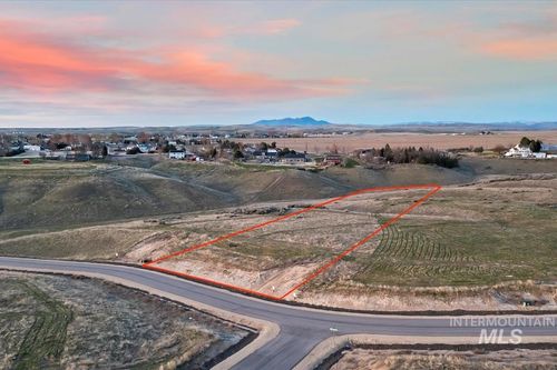 8122 Quail Hollow Dr, Middleton, ID, 83644-1173 | Card Image