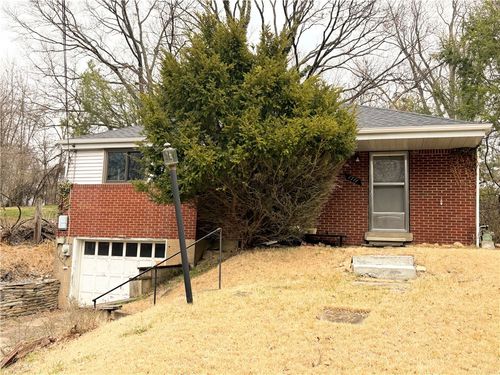 1711 Lime Hollow Rd, Penn Hills, PA, 15235-1862 | Card Image