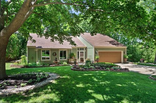 717 Mansfield Circle, HARTLAND, WI, 53029 | Card Image