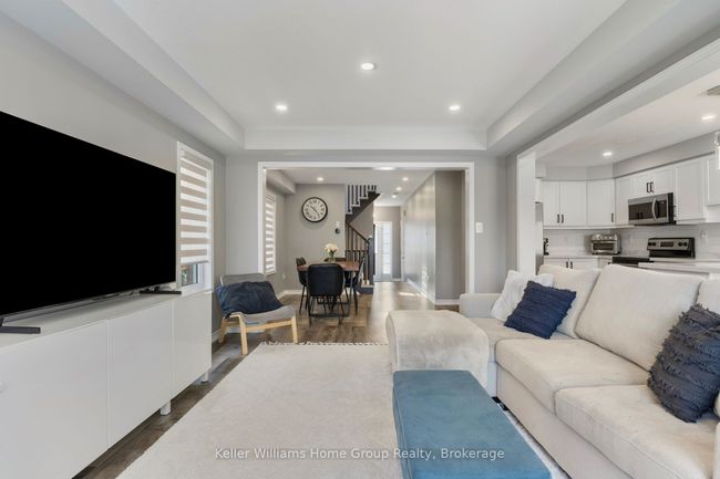 173 W Oak Trail, House attached with 3 bedrooms, 3 bathrooms and 1 parking in Kitchener ON | Image 14