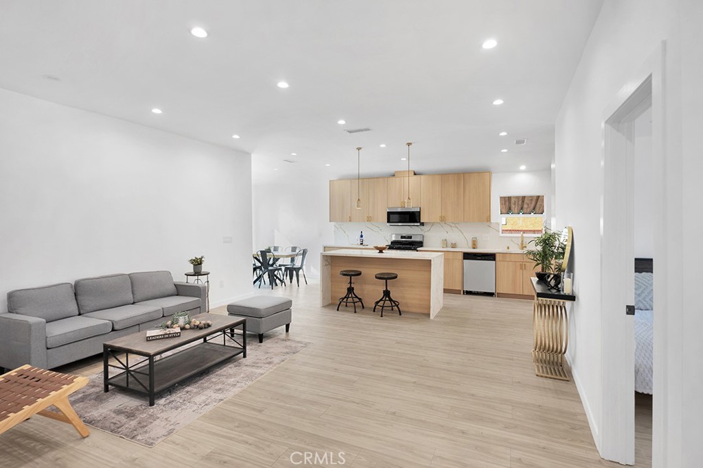 Residential Lease in Sylmar 4