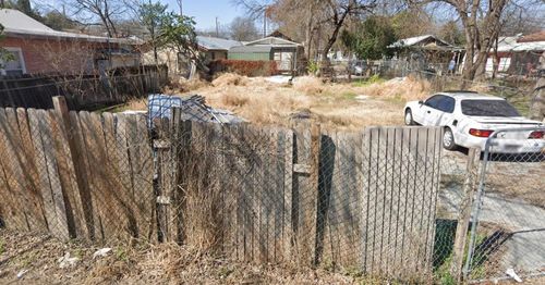 107 Maria Aly, San Antonio, TX, 78207-3952 | Card Image