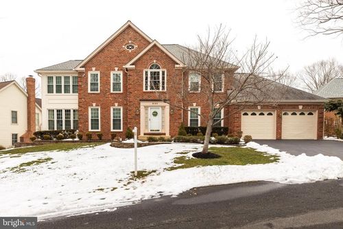 6185 Snowhill Ct, CENTREVILLE, VA, 20120-1146 | Card Image