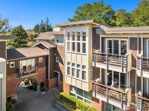 apt-360-400 Winslow Way E, Bainbridge Island, WA, 98110-2403 | Card Image