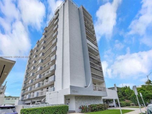 202-1345 W Ave 202, Miami Beach, FL, 33139 | Card Image