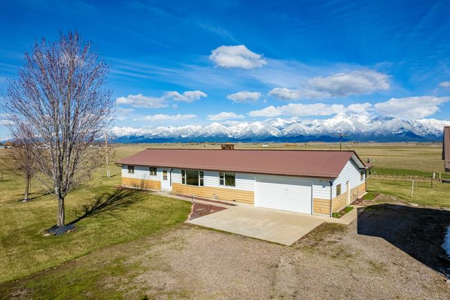 57012 Mt Hwy 212, House other with 4 bedrooms, 3 bathrooms and null parking in Charlo MT | Image 5