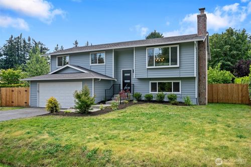 15328 56th Ave W, Edmonds, WA, 98026-4205 | Card Image