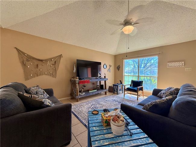 2303 Naples Dr, Townhouse with 3 bedrooms, 2 bathrooms and null parking in Ingleside TX | Image 6