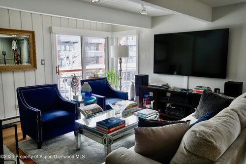 20-630 E Cooper Ave, Aspen, CO, 81611-2012 | Card Image