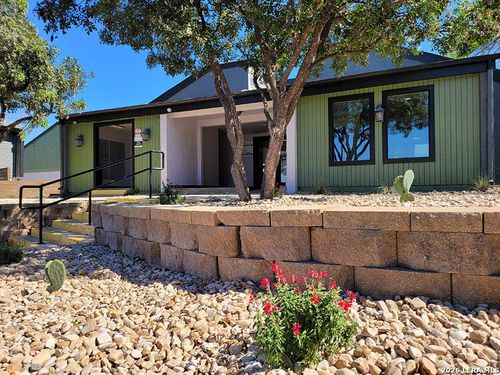 a1-7200 S Presa St, San Antonio, TX, 78223-3504 | Card Image
