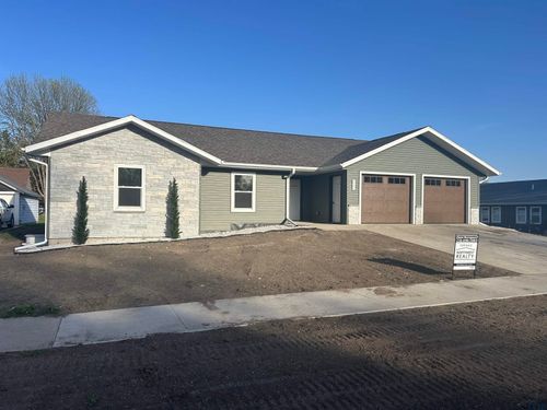 623 6th Ave, Sheldon, IA, 51201 | Card Image