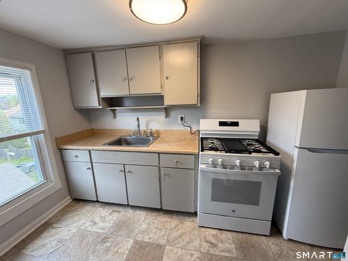 8-49 Washington St, Bristol, CT, 06010-5478 | Card Image