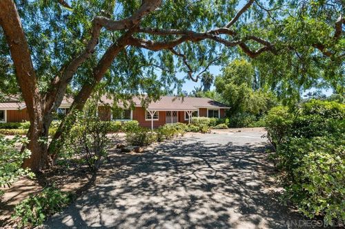 2004 Shire Dr, El Cajon, CA, 92019-2655 | Card Image