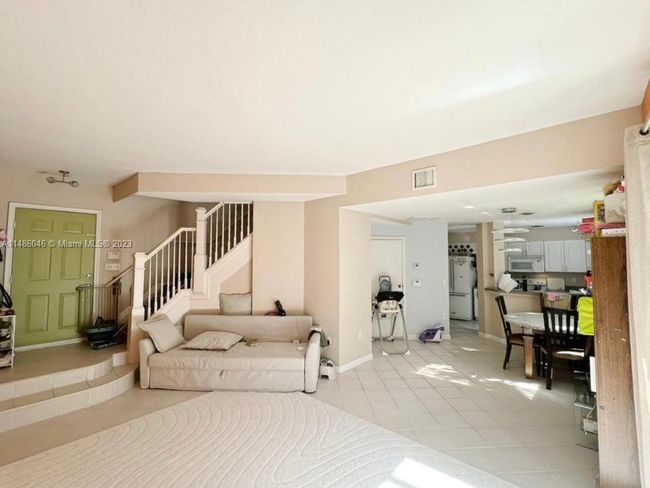 120 - 1900 Oceanwalk Ln, Townhouse with 2 bedrooms, 2 bathrooms and null parking in Lauderdale By The Sea FL | Image 2