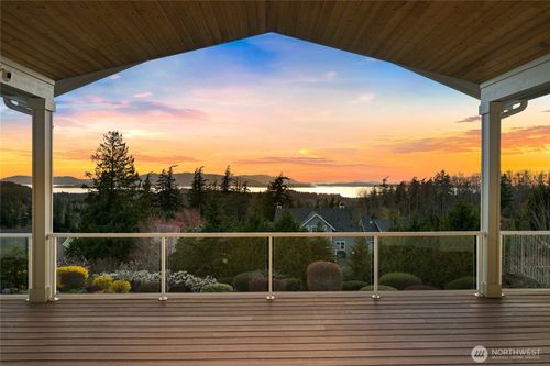 1900 Samish Crest Way, Bellingham, WA, 98229-4941 | Card Image