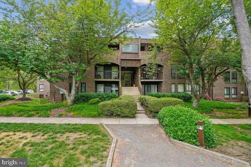 11256 Chestnut Grove Sq, RESTON, VA, 20190-5155 | Card Image