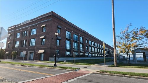 205-401 W Shoreline Drive, Sandusky, OH, 44870 | Card Image