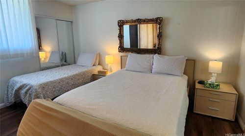 apt-1006-2240 Kuhio Ave, Honolulu, HI, 96815-2809 | Card Image