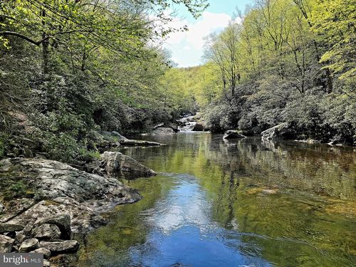 h-13-614 Graystones Jeras Rd, Albrightsville, PA, 18210-3334 | Card Image