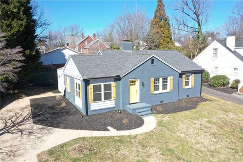 1214 Fillman Dr, Reidsville, NC, 27320-5506 | Card Image